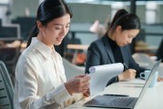 学历通胀的时代：大专开局，如何翻身