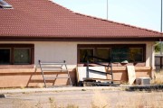 美国一殡仪馆积压近200具遗体未火化，还给遗属假骨灰