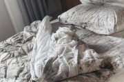 八字看工作变动:在线测算生辰八字www.jixiangqiming.vip：-凌晨5点天花板突然喷污水持续半小时，房内3人化妆品衣物损失共1万8，如家酒店回应