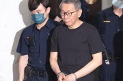 柯文哲：告诉赖清德，我绝不投降